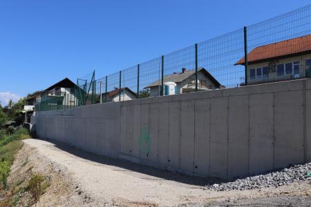 UREDITEV ŠPORTNIH POVRŠIN, CESTE IN VODOHRANA V NASELJU ORLE 18